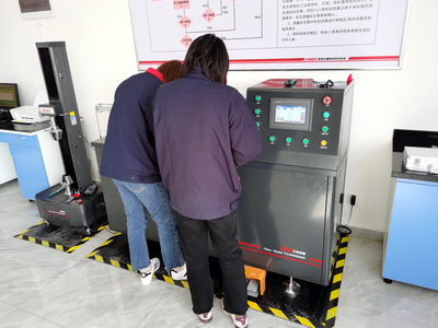 zhengwei2.jpg